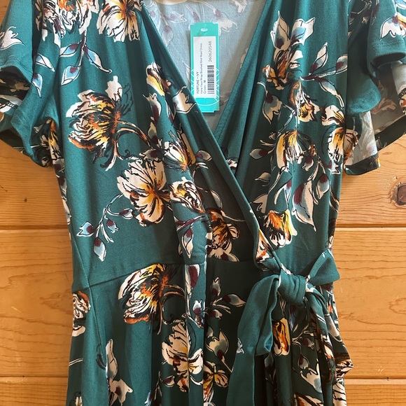 Fortune Ivy HiLo maxi Dress women size medium - Picture 4 of 5